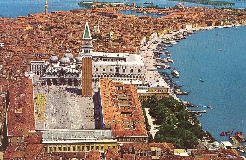 Ferienwohnung 2960 Frari 2 Venedig 0*,